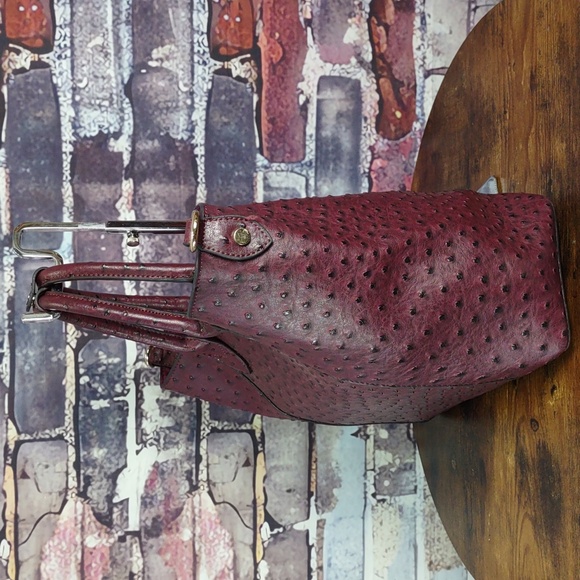 Ostrich Embossed Faux Leather Tote Bag - Picture 7 of 10